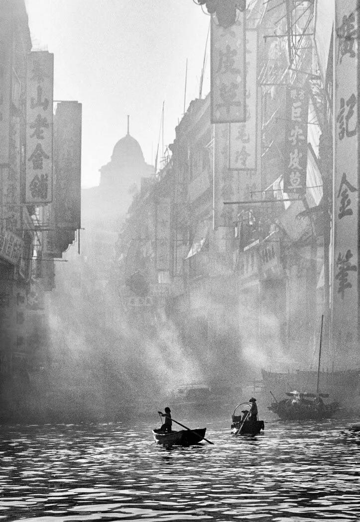 Photo-book: Portrait of Hong Kong 念香港人的舊| Fan Ho 何藩